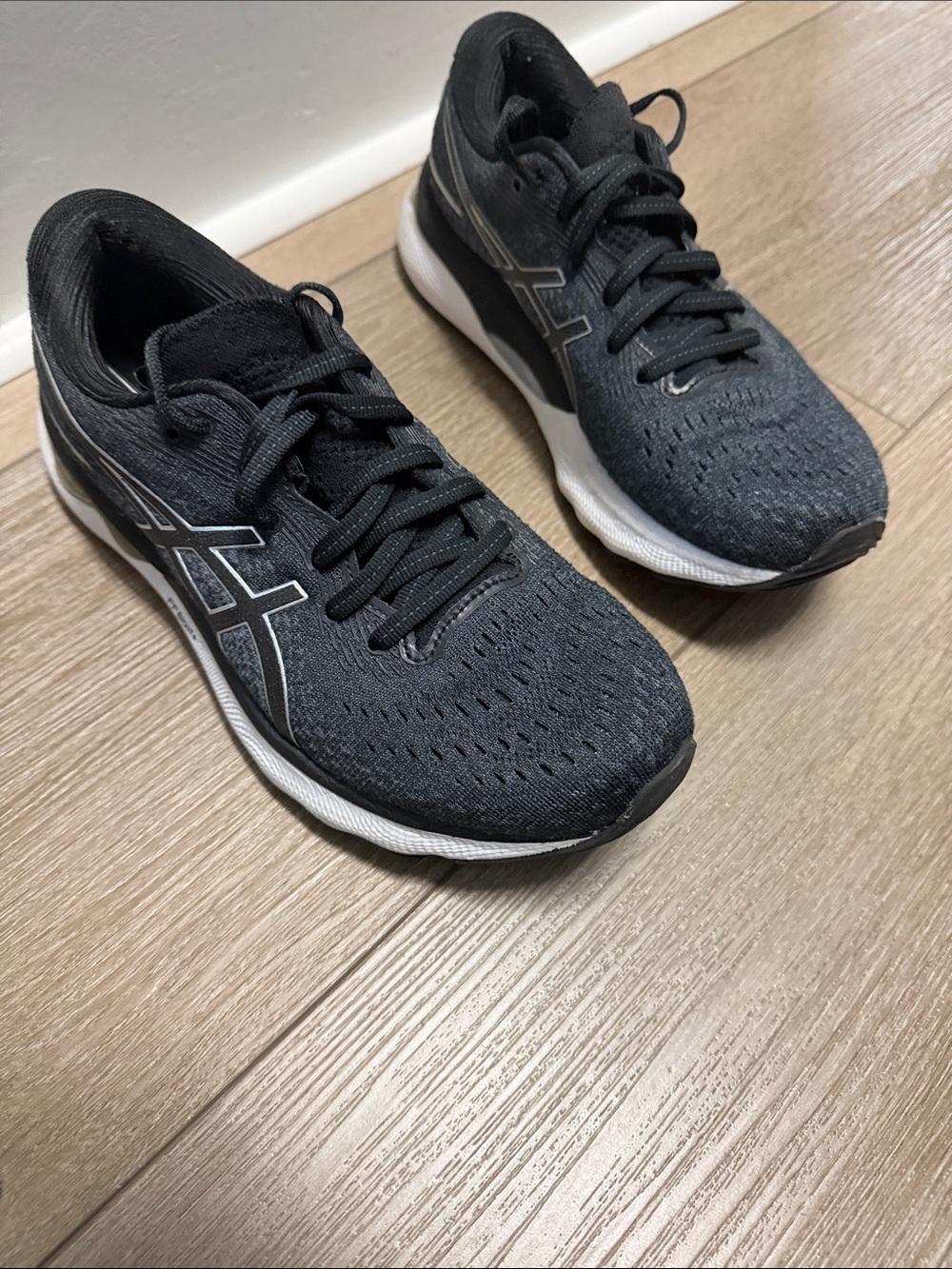 ASICS gel nimbus 24